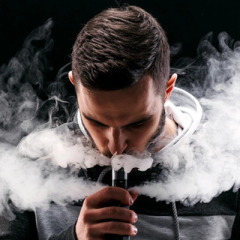 Як правильно курити у затяг одноразку?